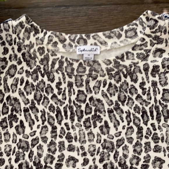 Splendid leopard print long sleeve pull over shirt - Picture 2 of 4
